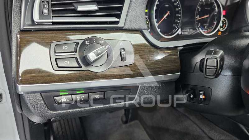 2013 BMW 750