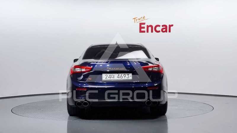 2014 Maserati GHIBLI
