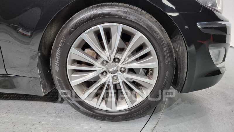2014 Hyundai Genesis