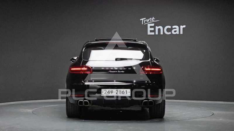 2015 Porsche Macan