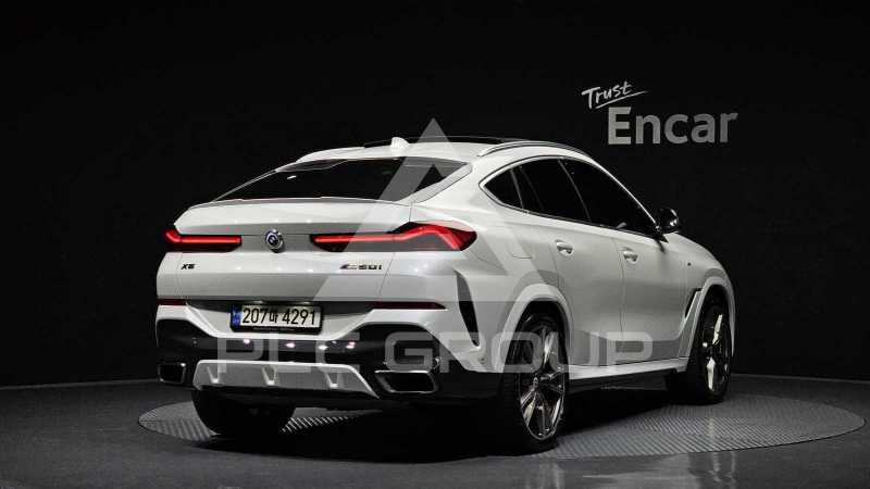 2023 BMW X6M