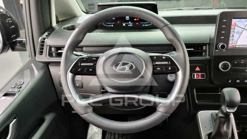2023 Hyundai Staria