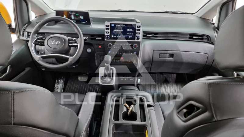 2023 Hyundai Staria