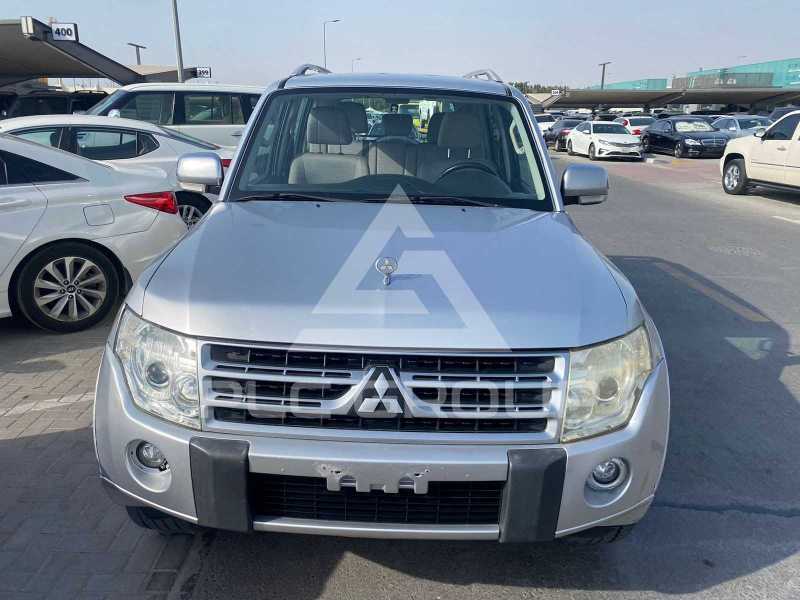2010 Mitsubishi PAJARO
