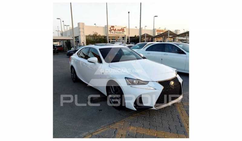 2019 Lexus IS300
