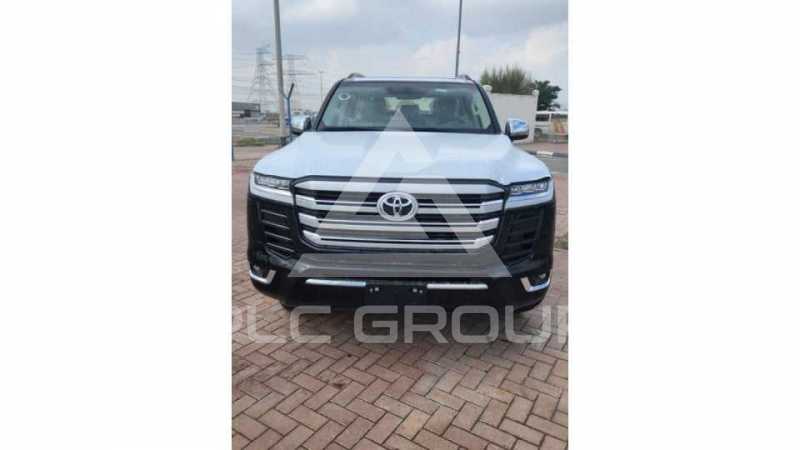 2022 Toyota LAND CRUISER