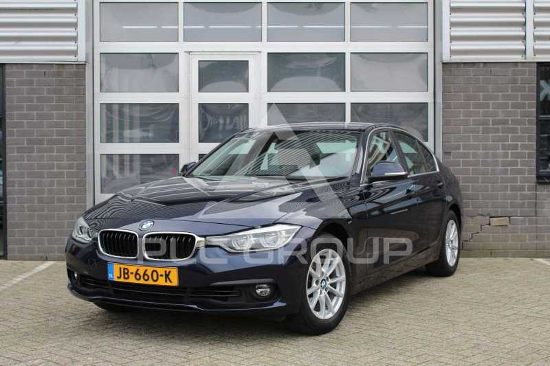 2016 BMW 318