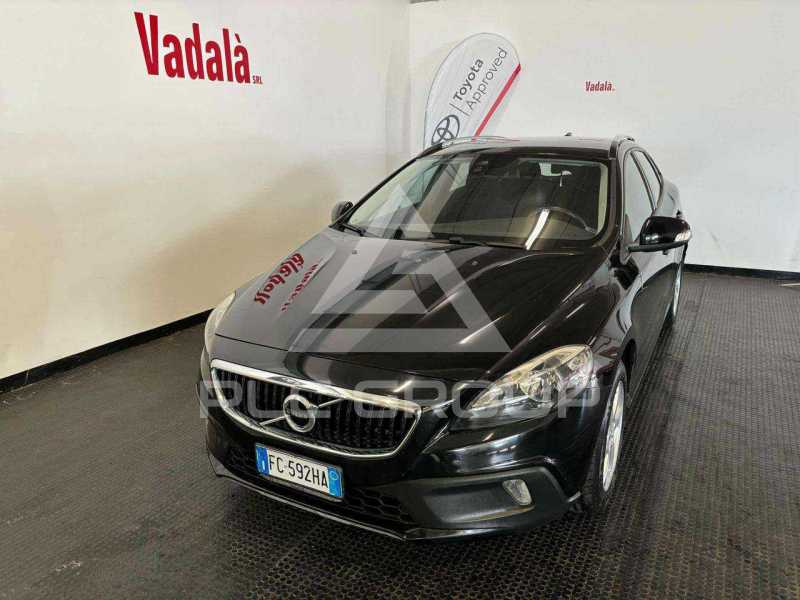 2016 Volvo V40