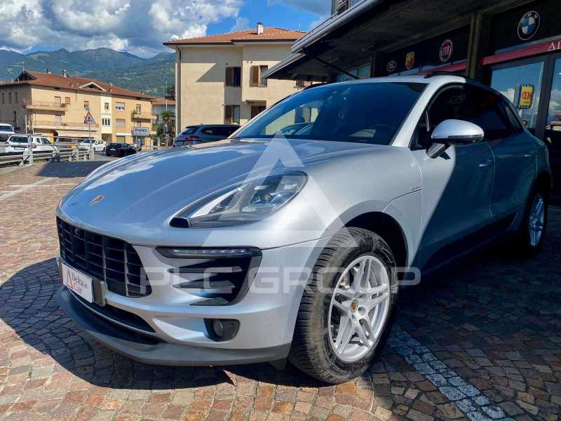 2016 Porsche MACAN