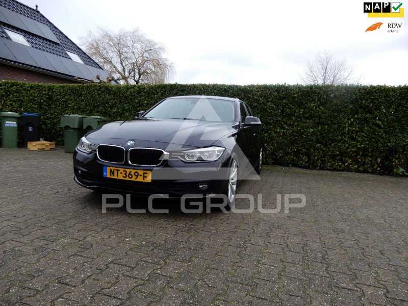 2017 BMW 318