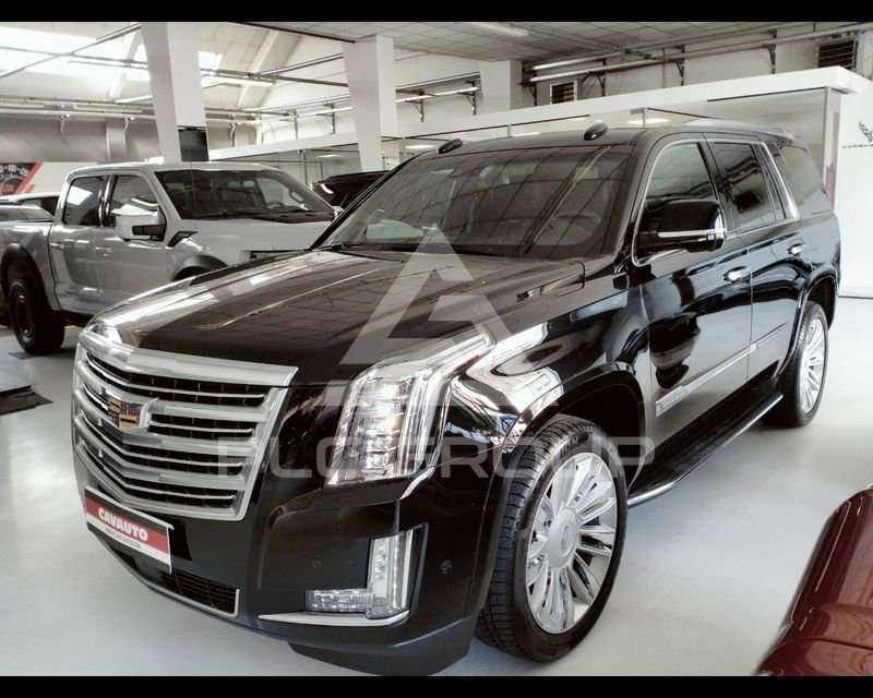 2017 Cadillac ESCALADE