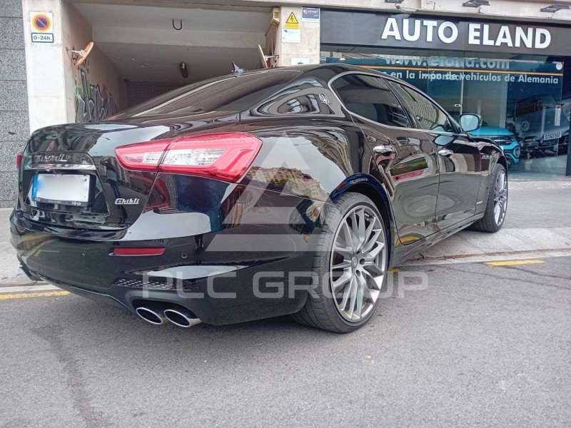 2017 Maserati GHIBLI