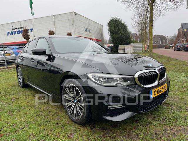 2019 BMW 330