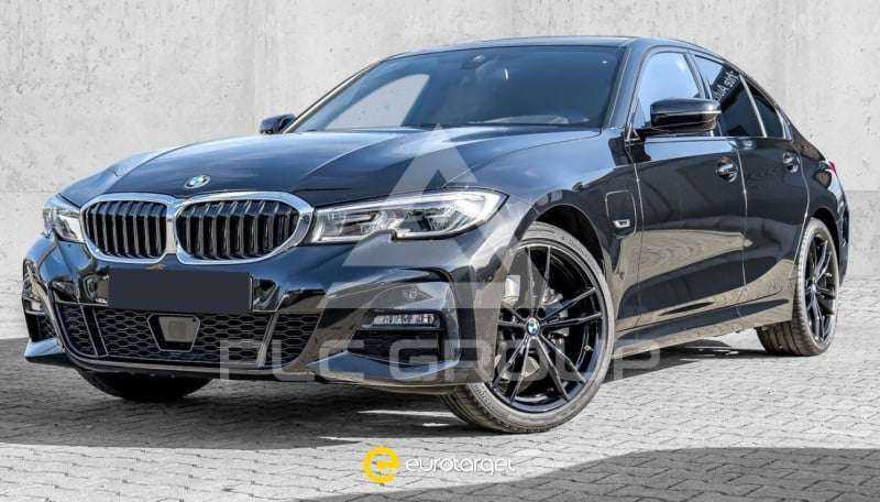 2021 BMW 320