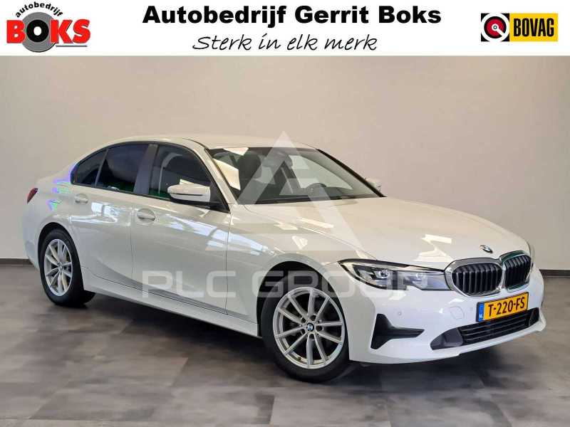 2021 BMW 318
