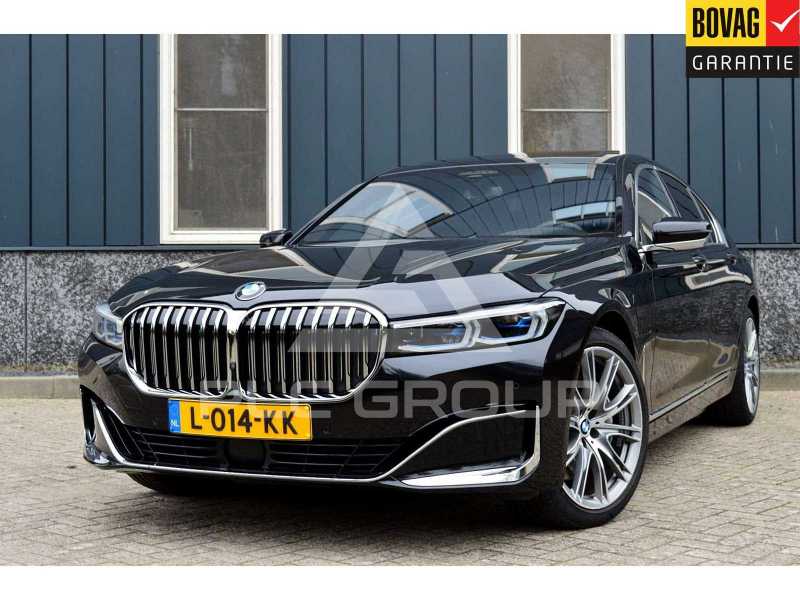 2021 BMW 745