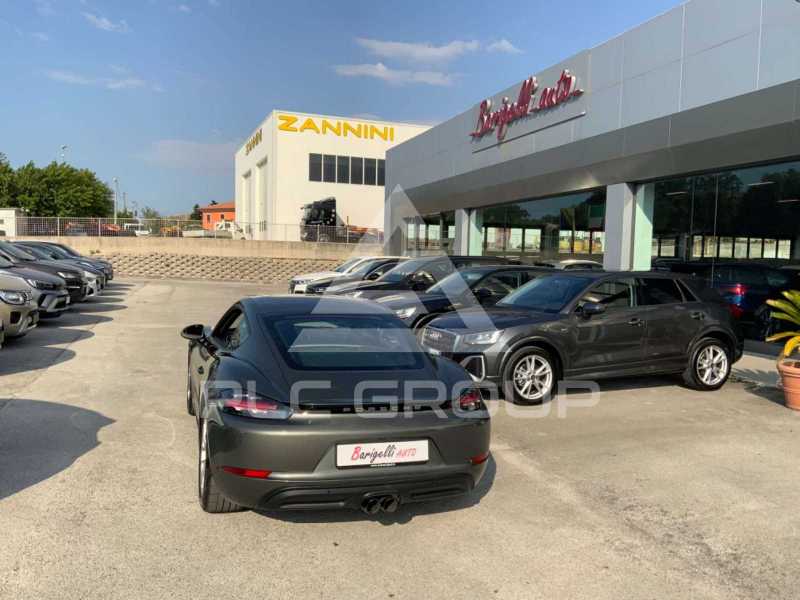2021 Porsche Cayman