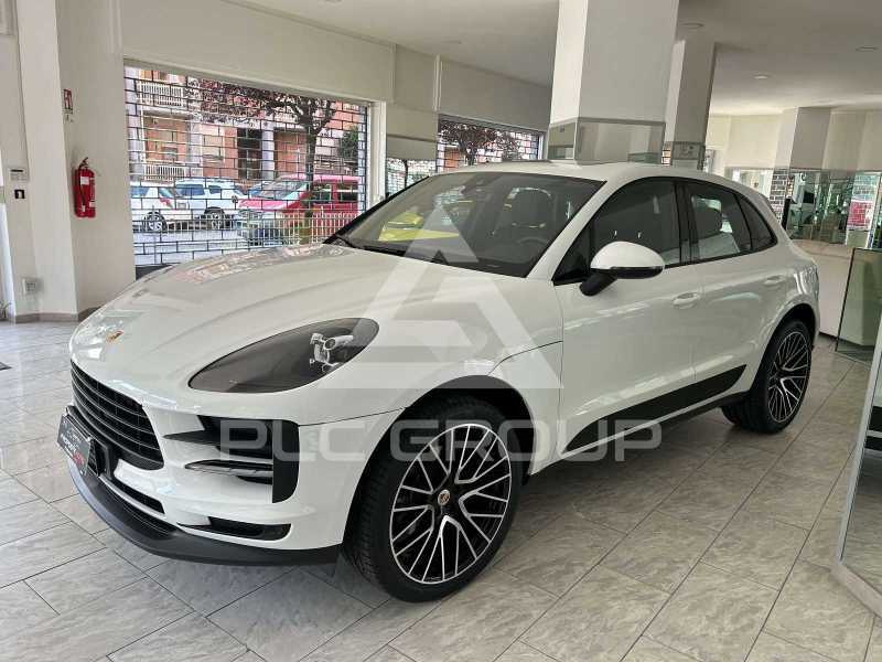 2021 Porsche MACAN