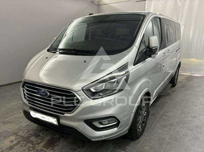 2021 Ford Tourneo