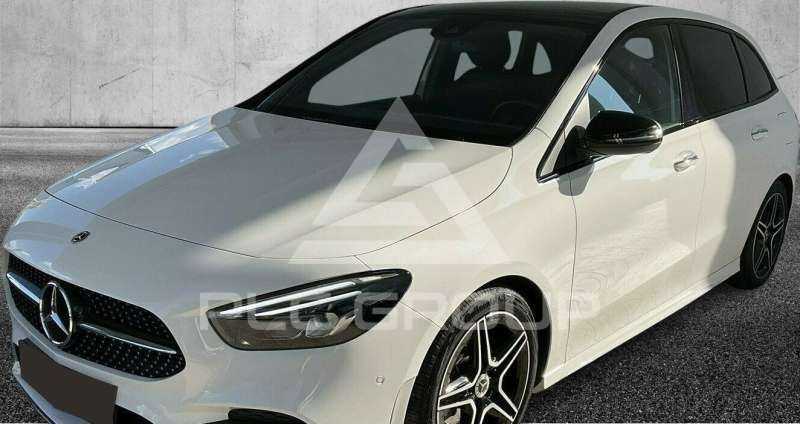 2022 Mercedes Benz B 200