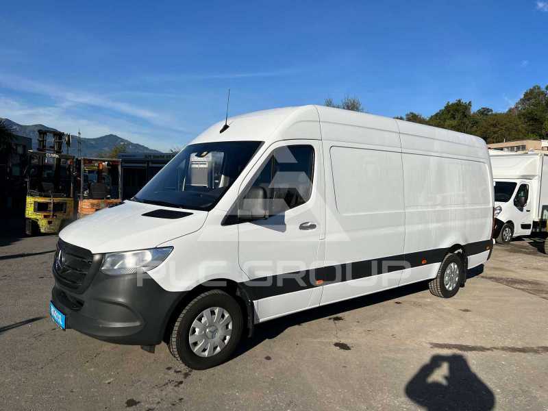 2022 Mercedes Benz Sprinter