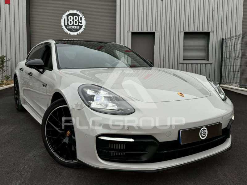 2022 Porsche Panamera