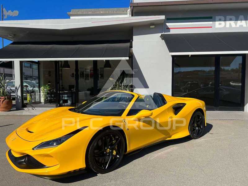 2022 Ferrari F8
