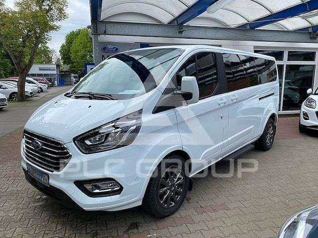 2022 Ford Tourneo