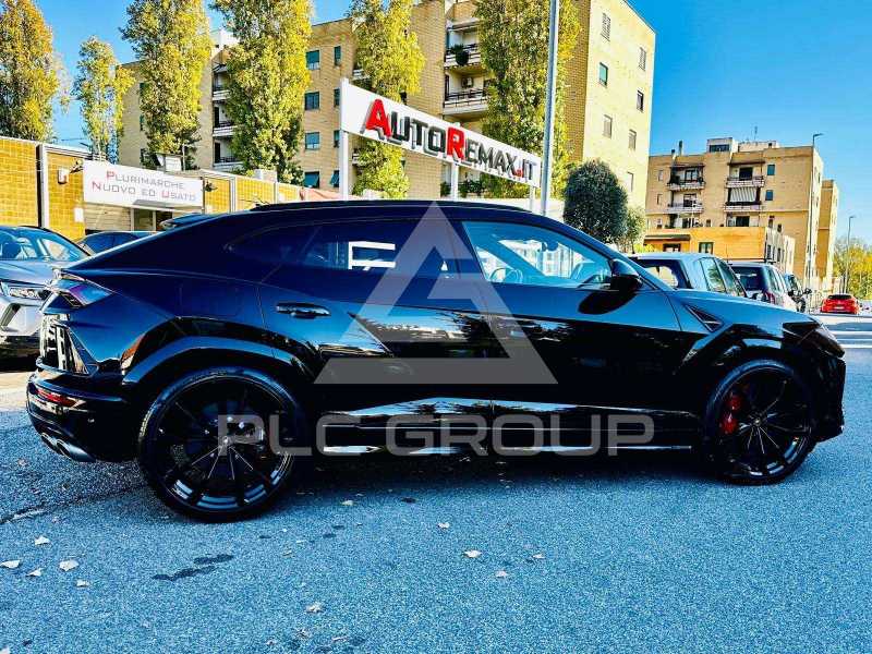 2022 Lamborghini Urus