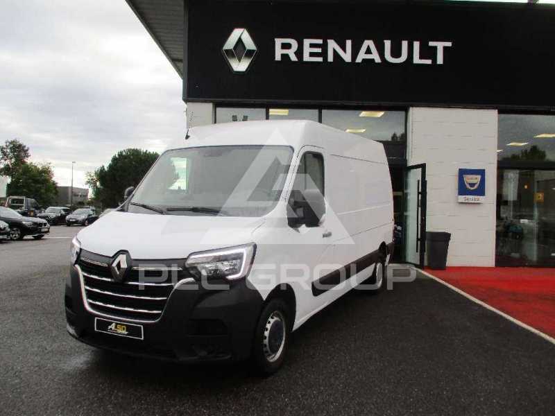 2022 Renault Master