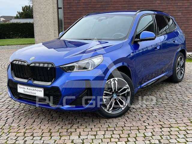 2023 BMW iX