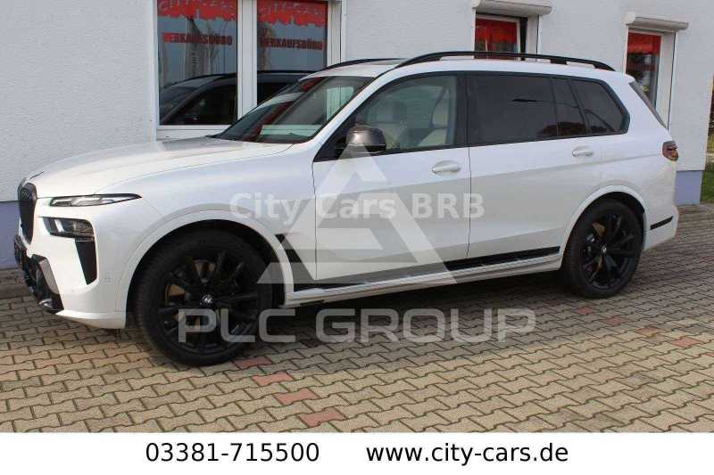 2023 BMW X7