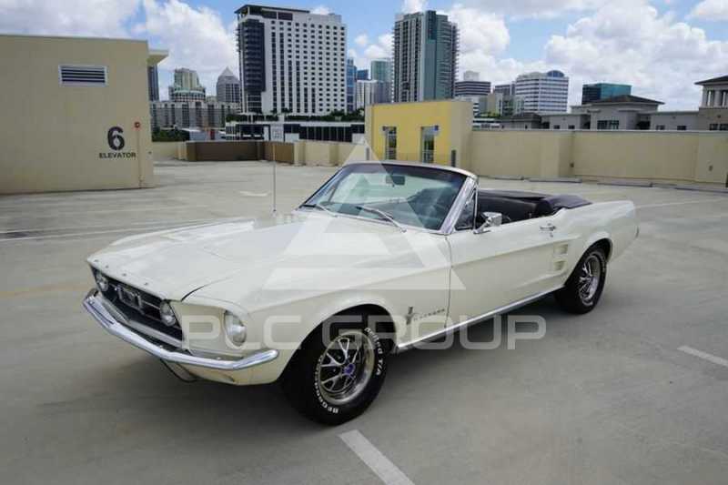 1967 Ford MUSTANG