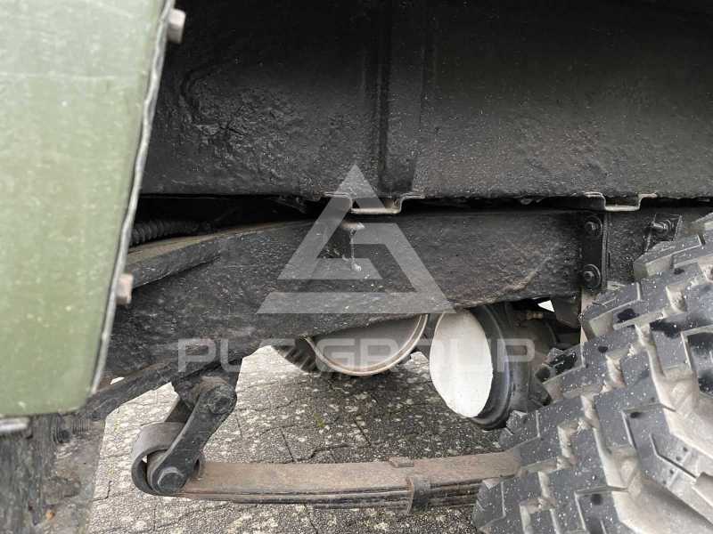 1976 Land Rover DEFENDER