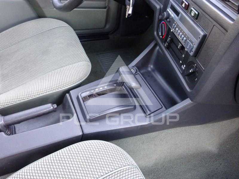 1984 BMW 330