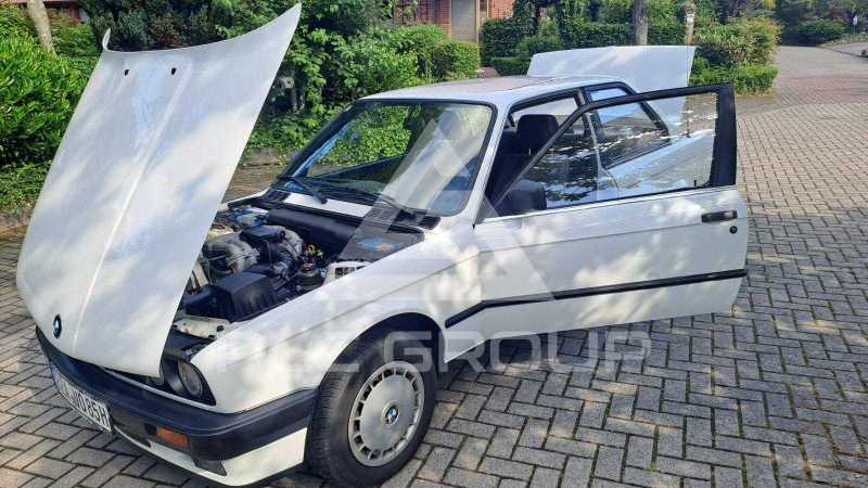 1989 BMW 330