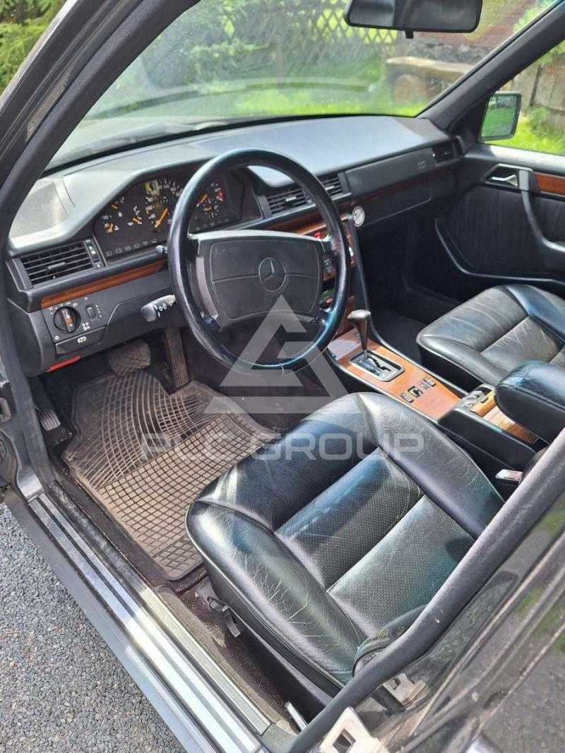 1990 Mercedes Benz E-Class
