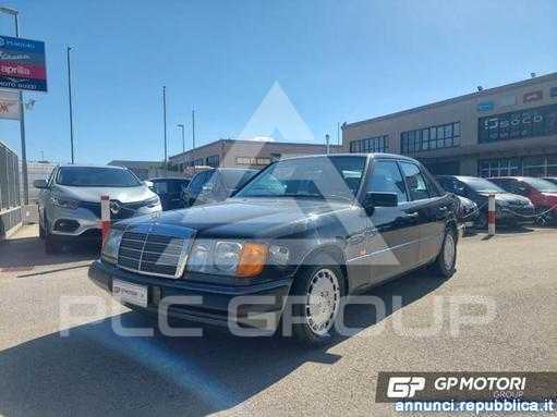 1990 Mercedes Benz 200
