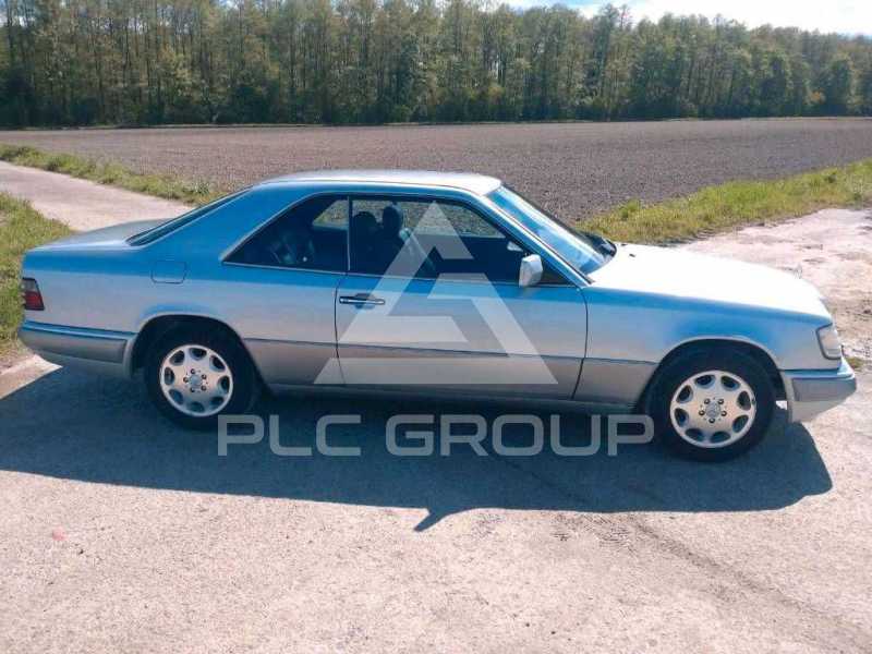 1993 Mercedes Benz 320