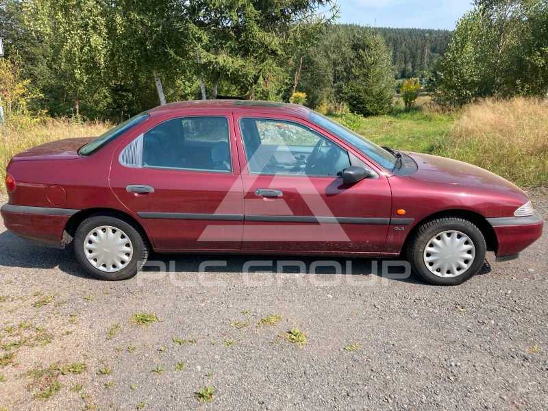 1993 Ford Mondeo