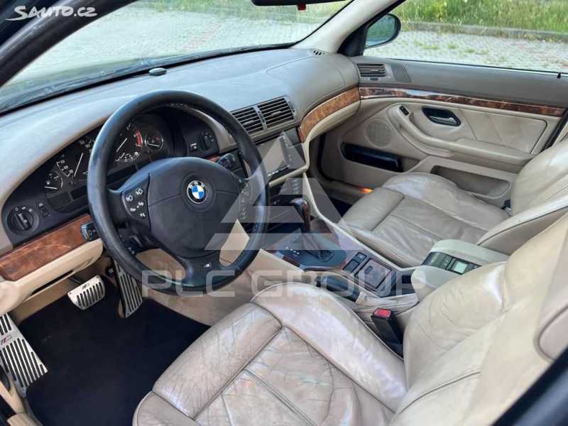1996 BMW 523