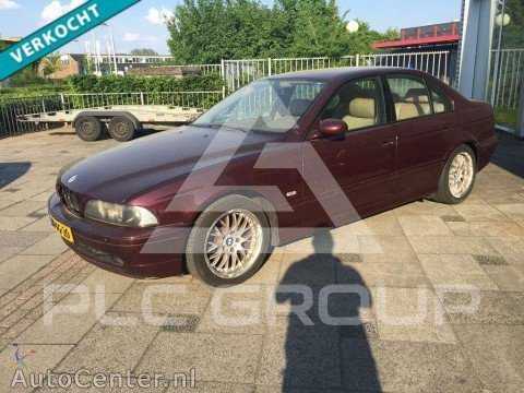 1998 BMW 523