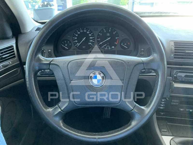1998 BMW 523