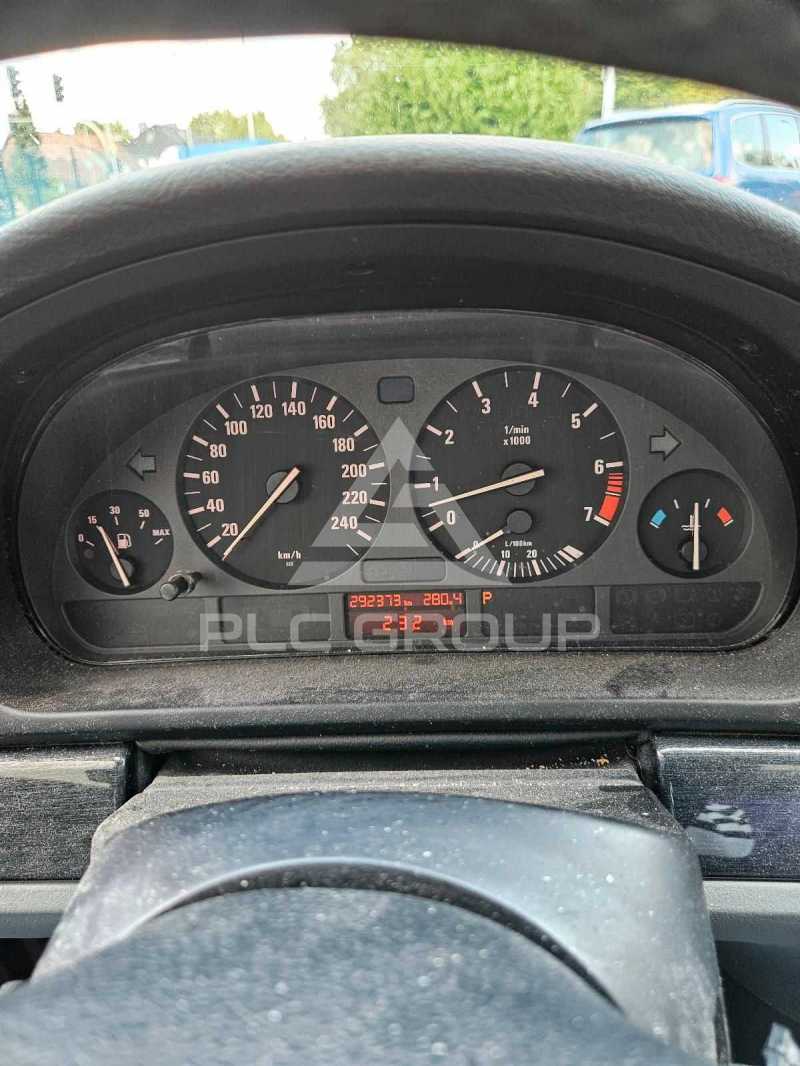 1998 BMW 523
