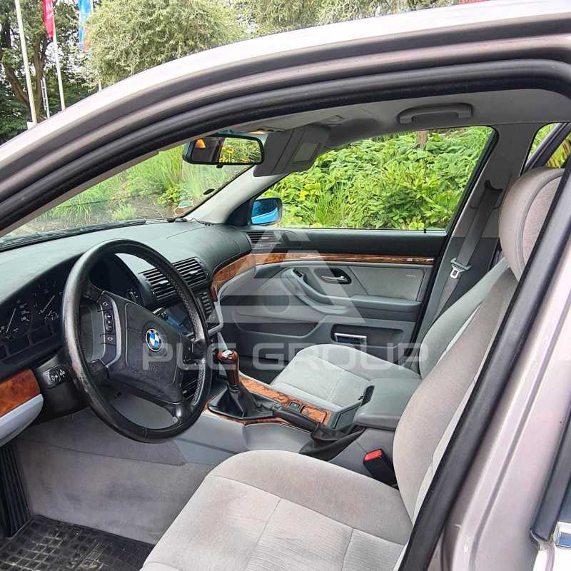 1998 BMW 523