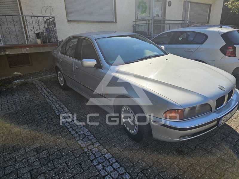 1999 BMW 523