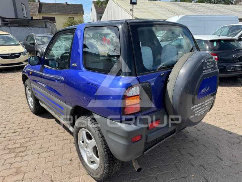 1999 Toyota RAV4