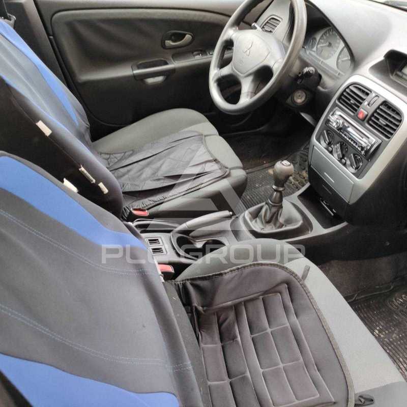 2000 Mitsubishi Carisma