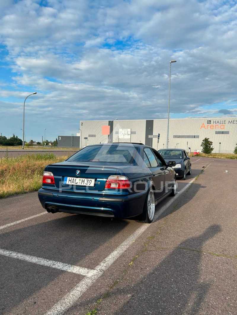 2000 BMW 523