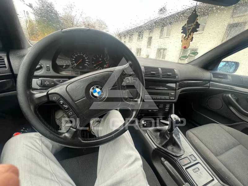 2000 BMW 523